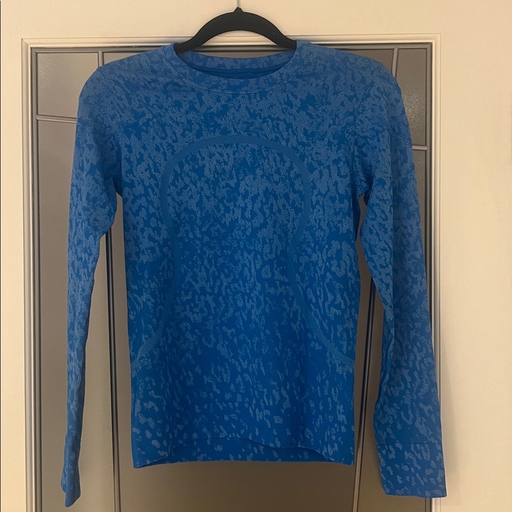Lululemon Swiftly Relaxed-Fit Long Sleeve Shirt Covered Camo Poolside Aero Blue